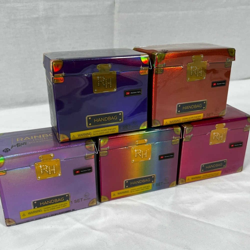 Rainbow High-Mini Accessories Studio Handbags Lot Of 5 New Sealed Doll Purse.